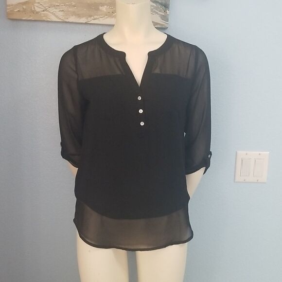 Express 3/4 tab sleeve top - Picture 1 of 12